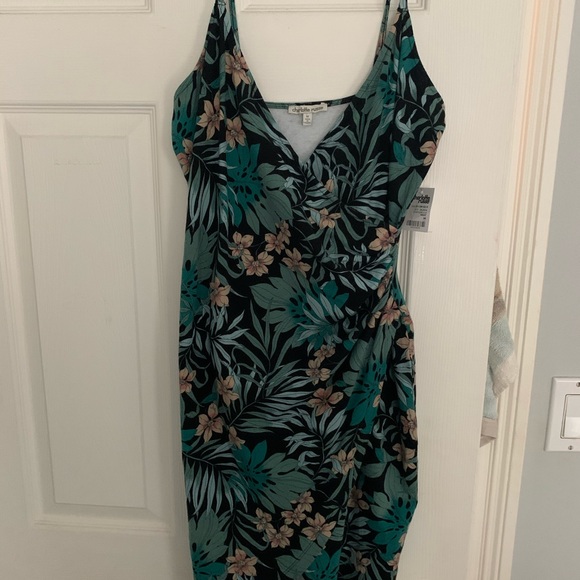 NWT Hawaiian Wrap Dress - Picture 1 of 5